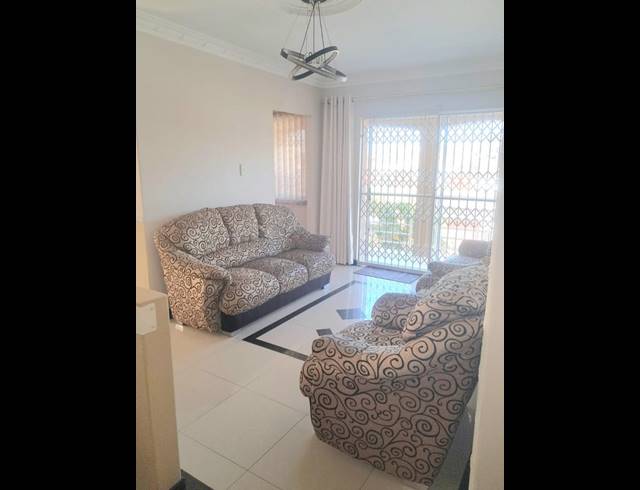 3 BEDROOM HOUSE FOR SALE IN BAKERVILLE GARDENS